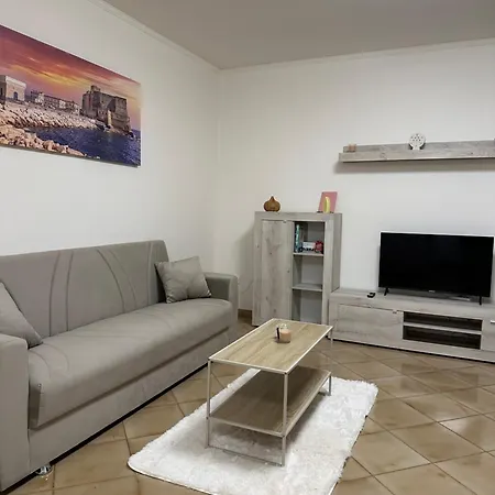 Sasha House Apartman *