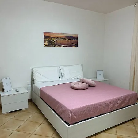Sasha House Nápoly