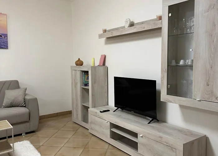 Sasha House Apartment